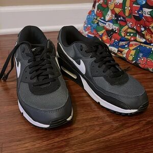 Nike Air size 11.  Like New.